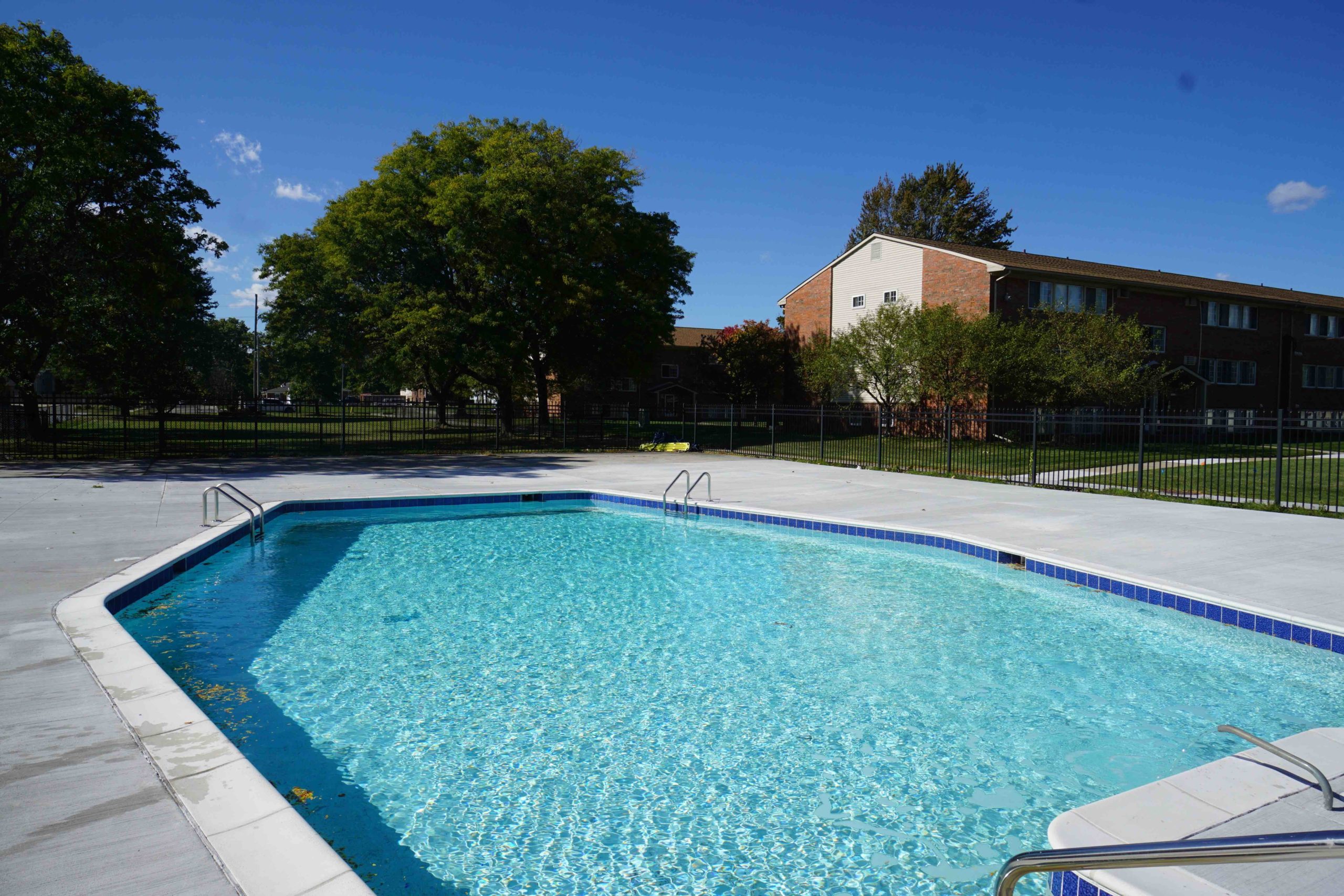 The Meadows on Ten is a 342 unit apartment community located in Warren, Michigan.