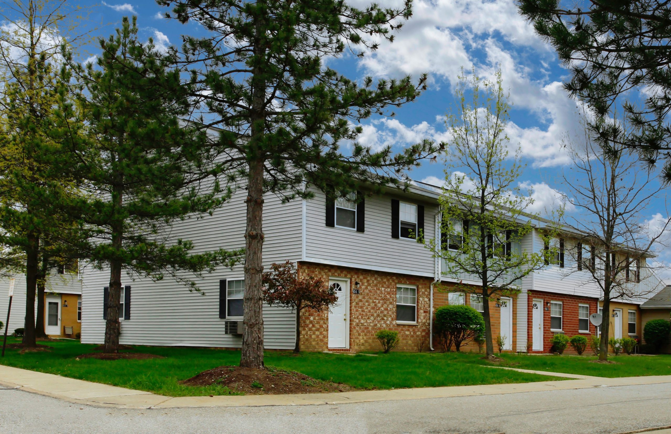 Colony Club TH Edit group-home-investment-colony-club